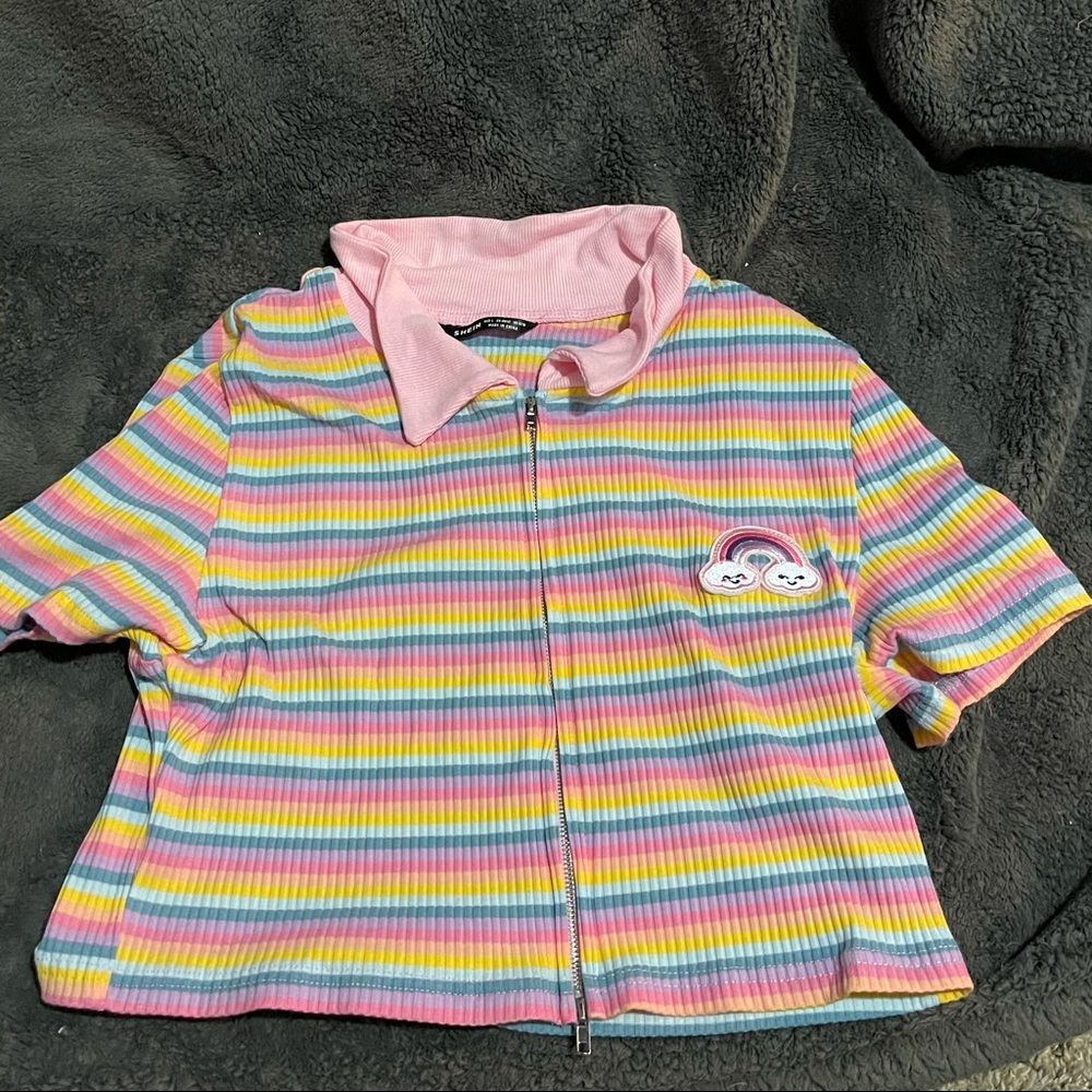 Cute Zip up crop top